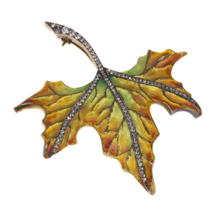 Vintage autumn leaf brooch enameled and with diamonds